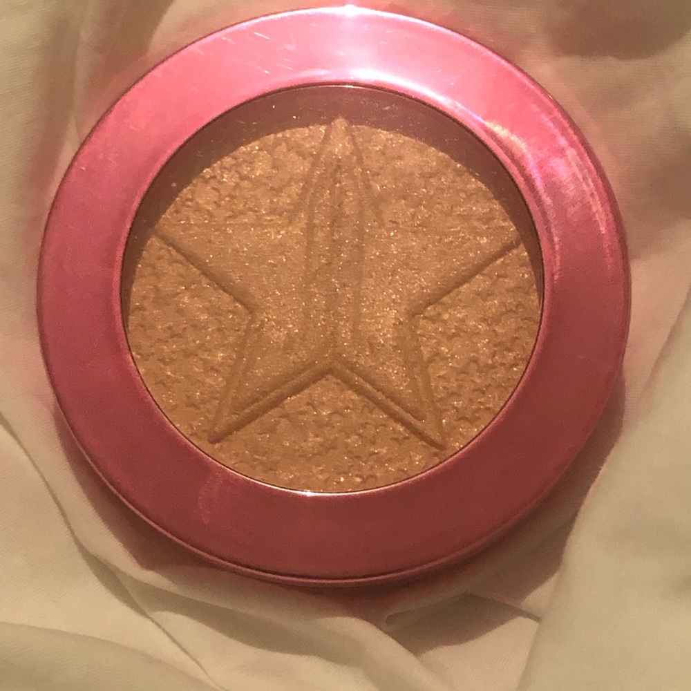 Jeffree Star Supreme Frost in Frozen